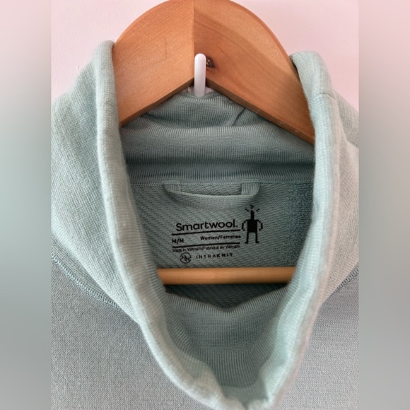 SMARTWOOL Women's Intraknit Alpine Pullover in Arctic Blue - Picture 4 of 9